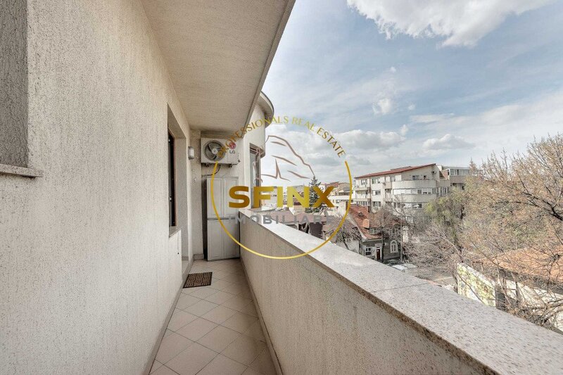 Floreasca 3 camere centrala gaz parcare  2 bai balcon